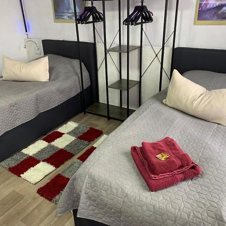 Best-Preis -Gold Suite- Mit Netflix, Self-Check-In, Ebike Ladestation, Fahrradraum, Wlan, Netflix Und Massagesessel - Direkt Am Elberadweg Im Herzen Von 비텐베르게 외부 사진