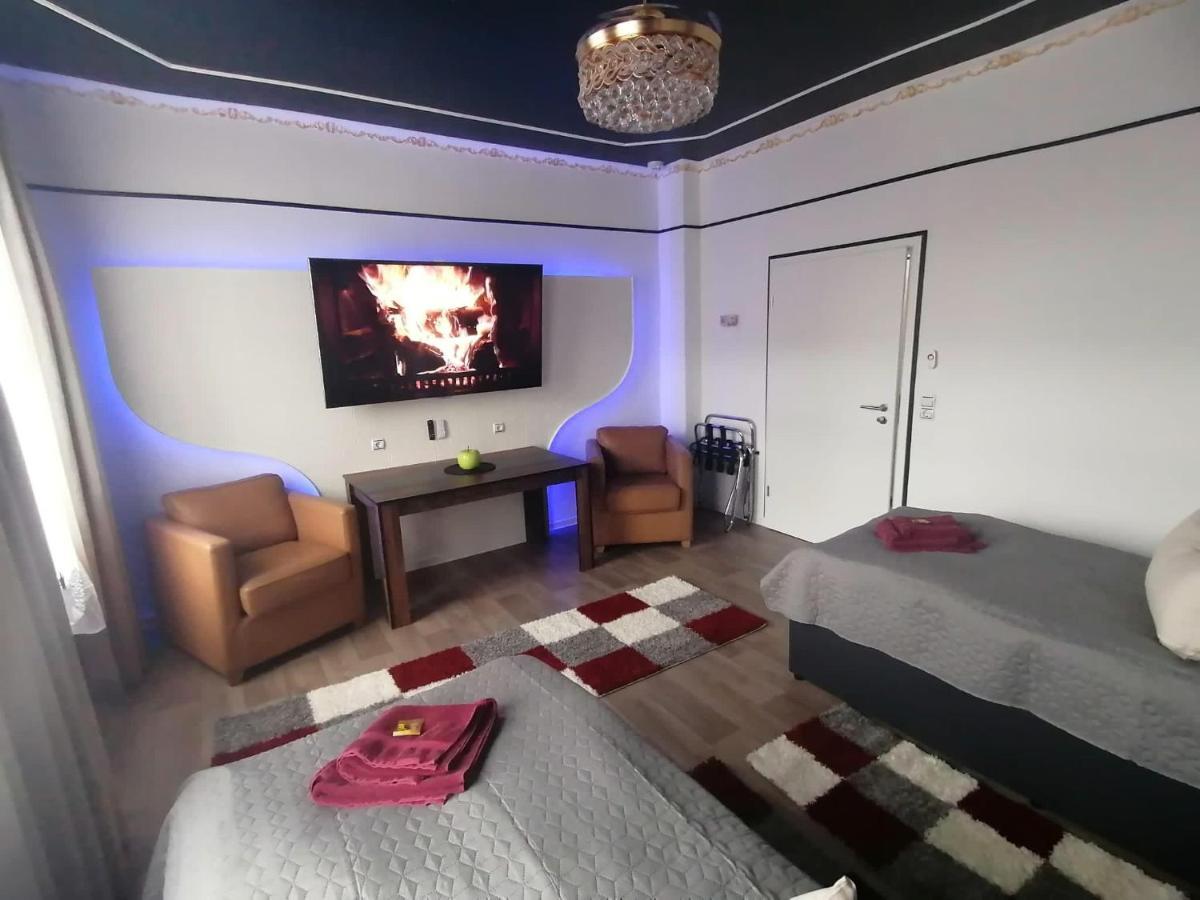 Best-Preis -Gold Suite- Mit Netflix, Self-Check-In, Ebike Ladestation, Fahrradraum, Wlan, Netflix Und Massagesessel - Direkt Am Elberadweg Im Herzen Von 비텐베르게 외부 사진