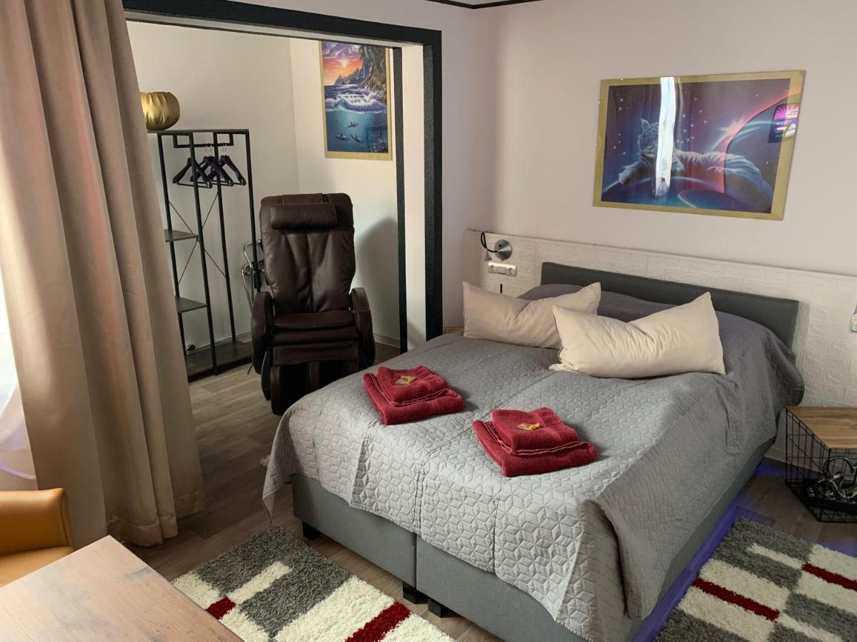 Best-Preis -Gold Suite- Mit Netflix, Self-Check-In, Ebike Ladestation, Fahrradraum, Wlan, Netflix Und Massagesessel - Direkt Am Elberadweg Im Herzen Von 비텐베르게 외부 사진