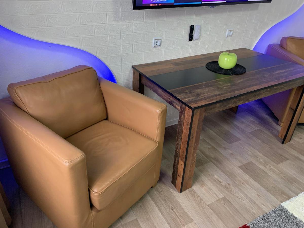 Best-Preis -Gold Suite- Mit Netflix, Self-Check-In, Ebike Ladestation, Fahrradraum, Wlan, Netflix Und Massagesessel - Direkt Am Elberadweg Im Herzen Von 비텐베르게 외부 사진