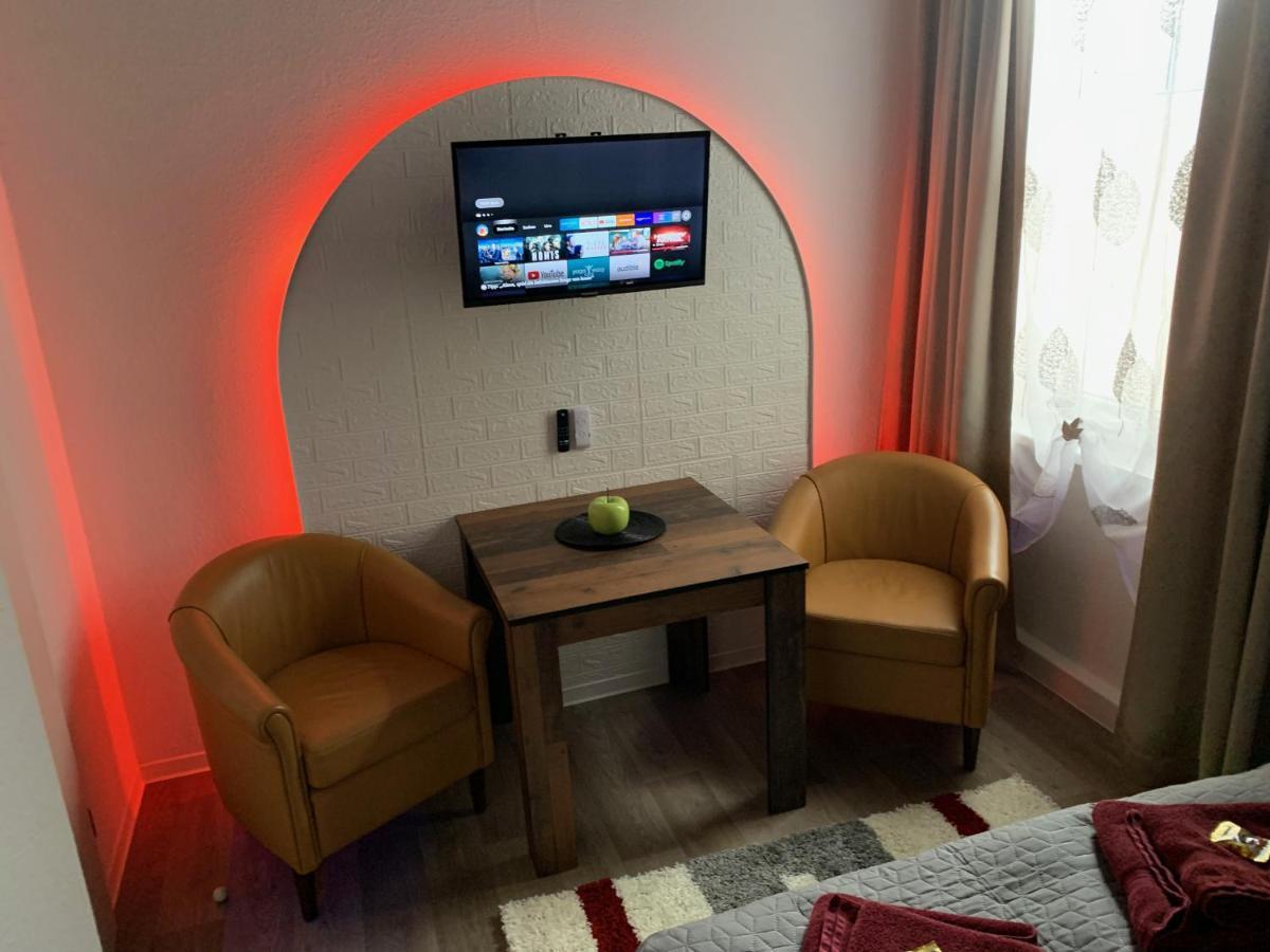 Best-Preis -Gold Suite- Mit Netflix, Self-Check-In, Ebike Ladestation, Fahrradraum, Wlan, Netflix Und Massagesessel - Direkt Am Elberadweg Im Herzen Von 비텐베르게 외부 사진