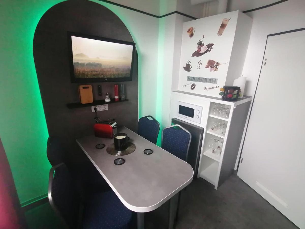 Best-Preis -Gold Suite- Mit Netflix, Self-Check-In, Ebike Ladestation, Fahrradraum, Wlan, Netflix Und Massagesessel - Direkt Am Elberadweg Im Herzen Von 비텐베르게 외부 사진
